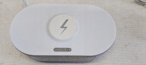 Radiobudzik Rafio FM Budzik Zegar Ładowarka Indukcyjna QI Lampka Nocna RGB