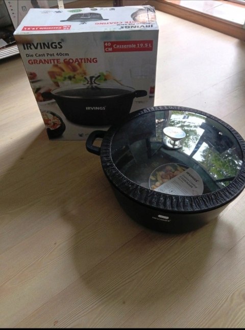 Garnek marki Irvings o pojemności 19.5L