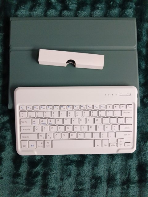 RUSSE KLAWIATURA Z ETUI BEZPRZEWODOWA MINI SLIM BLUETOOTH USB